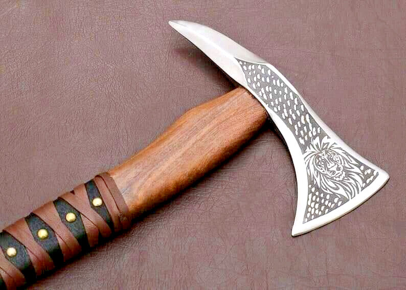 Lion Head Etching Axe Custom Hand Crafted Functional Sharp Viking Hatchet Axe with Leather Sheath