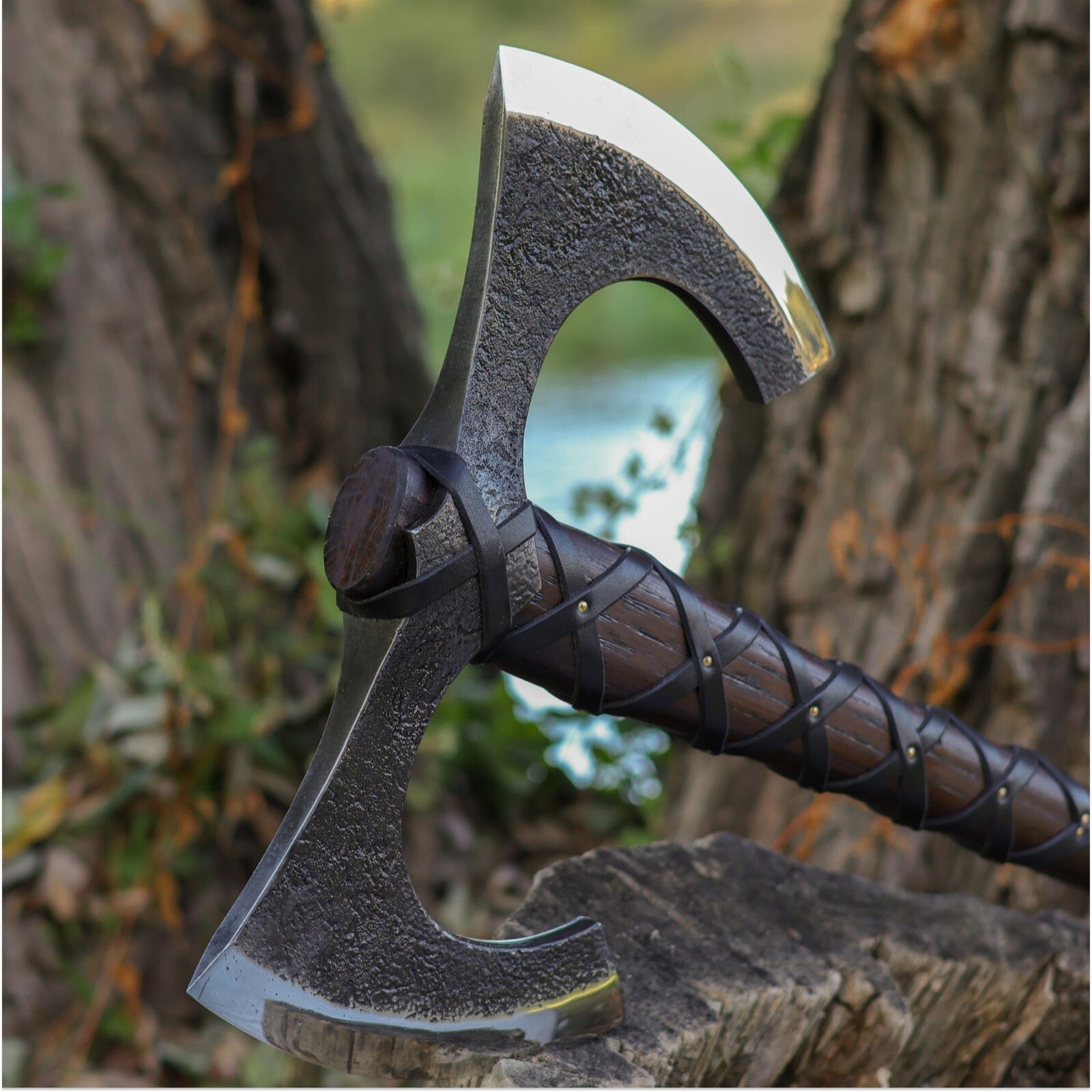 Viking  Double-Edged Battle Axe – Hand-Forged 1066 carbon steel 32.87" 4.18 lb ME-10
